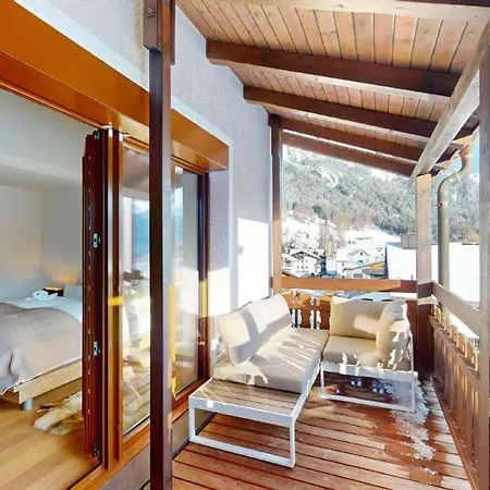 Chalet-style Maisonette With Mountain View